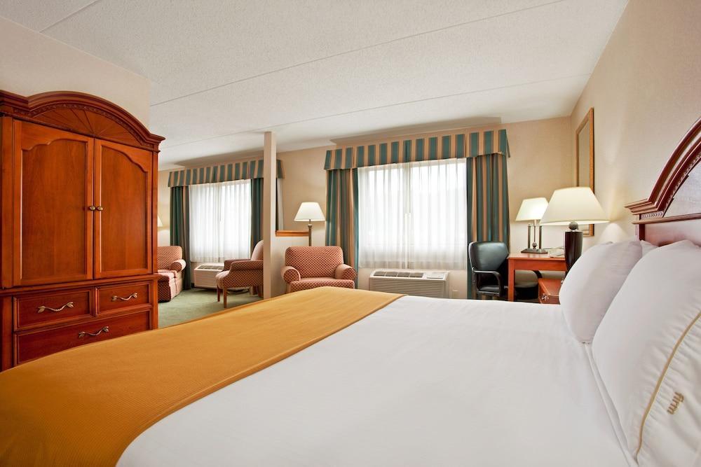 Holiday Inn Express Hotel Pittsburgh-North/Harmarville By Ihg Exteriör bild