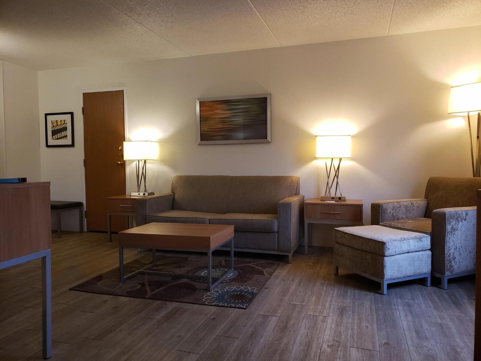 Holiday Inn Express Hotel Pittsburgh-North/Harmarville By Ihg Exteriör bild