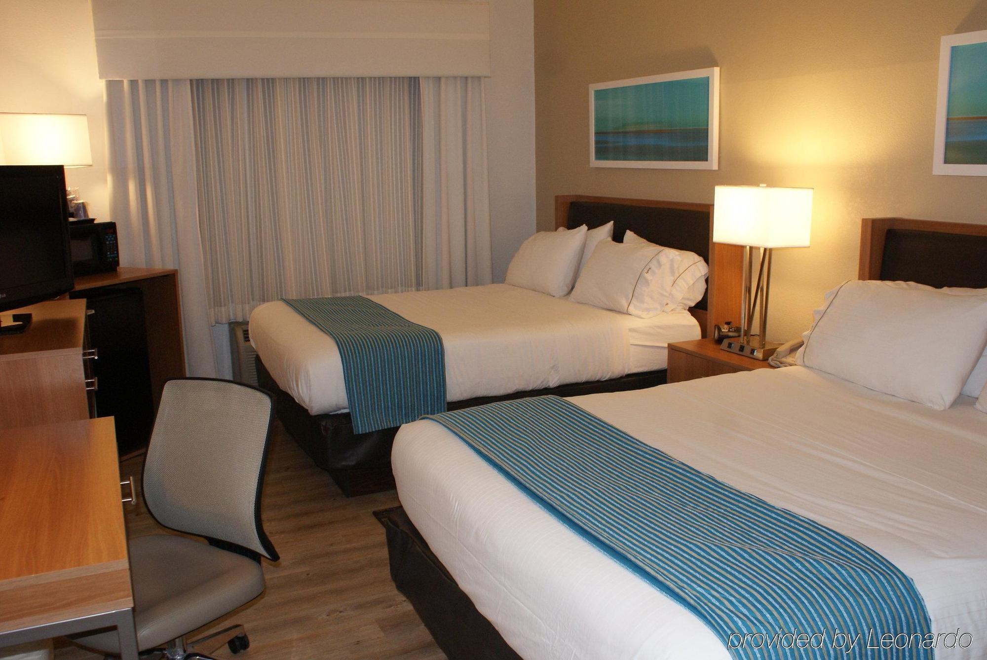 Holiday Inn Express Hotel Pittsburgh-North/Harmarville By Ihg Exteriör bild